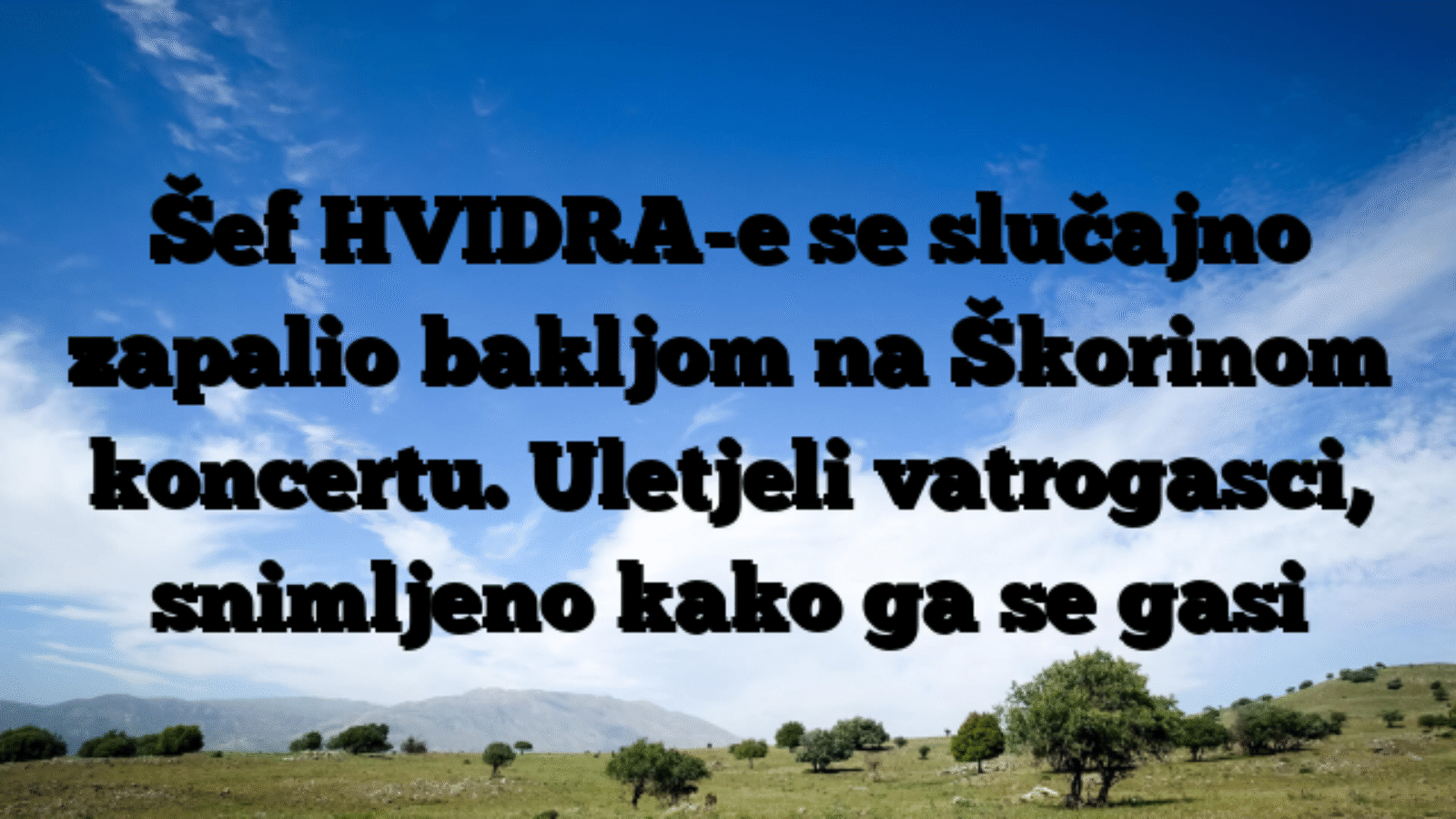 Šef HVIDRA-e se slučajno zapalio bakljom na Škorinom koncertu. Uletjeli vatrogasci, snimljeno kako ga se gasi